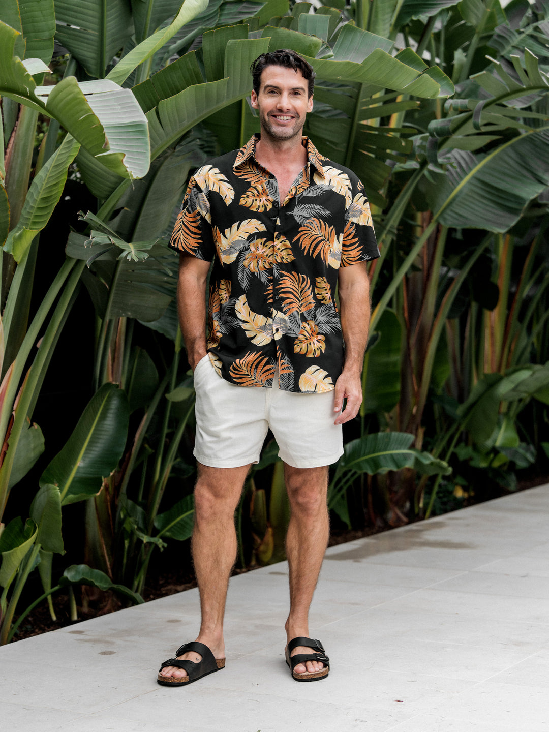 Ensembles papa et fille Tenues de plage imprimé floral Chemise manches courtes ou top camisole et pantalon large pour vacances d'été Looks famille Noir+Blanc