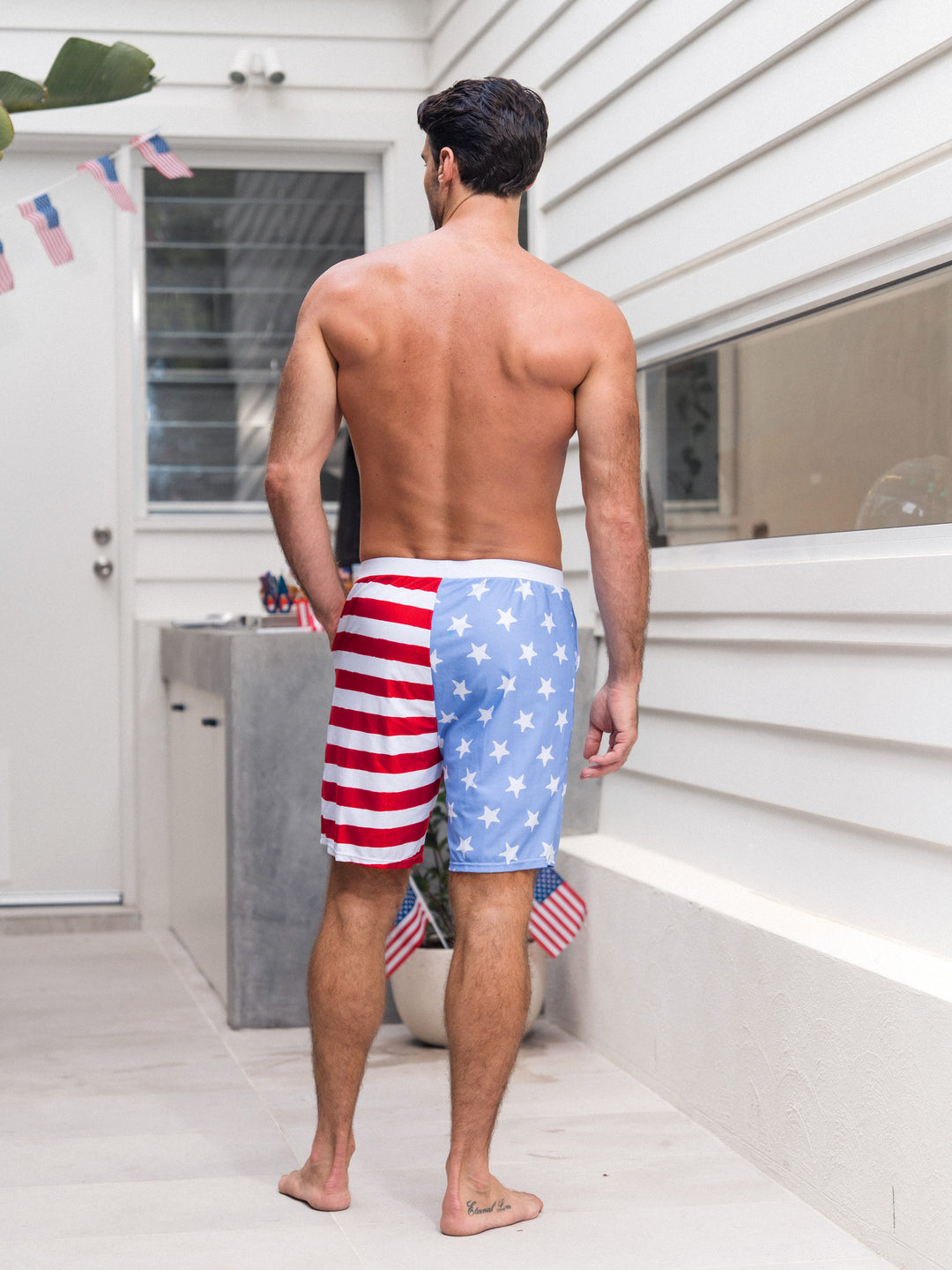 Unabhängigkeitstag 4. Juli Familie Passende patriotische Bademode Stars and Stripes Boardshorts oder gerüschte Schichten Badeanzüge mit V-Ausschnitt Einteilige Badeanzüge blau