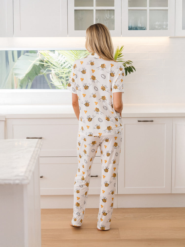 Family Matching Bamboo Pajamas Soft Bamboo Viscose PJs for Men Women Kids Toddler, Cute Bee Print Sleepwear with Short Sleeve Top and Long Pants White